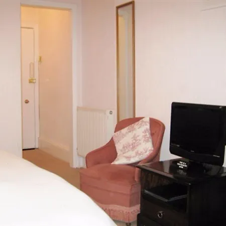 Dunedin 4* Πενζάνς